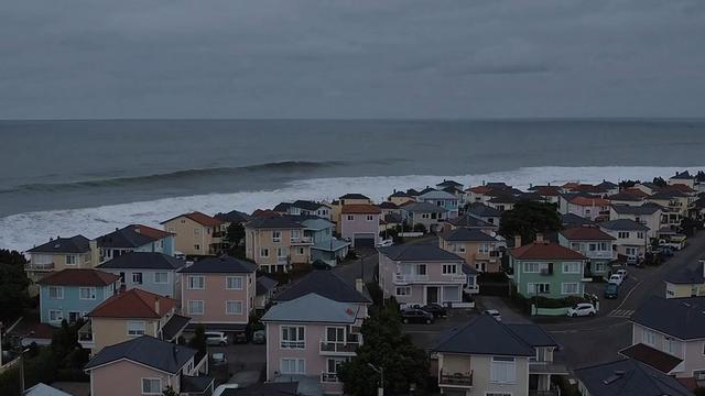特大地震爆发！海啸瞬间淹没城市，日本遭殃，中国也危险了