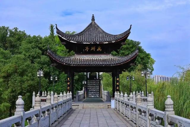 2025衡阳十大必去景点全攻略：五岳独秀与湖湘文化的深度碰撞！