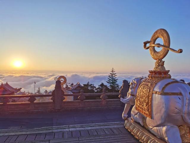 青山如黛,锦绣峨眉——峨眉山旅游攻略