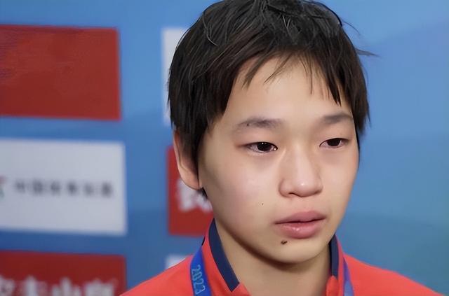 远离“造神”陷阱，经济学家发文抨击，揭开全红婵令人担忧的现状