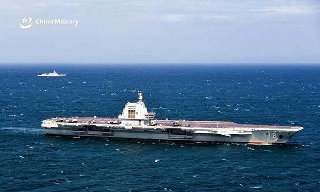 美媒：中国福建舰打击群完成首次实弹训练	，但战斗力不值得期待？