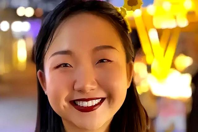 长相平平却资源不断，丑而不自知的4位戏混子女演员，谁给的自信