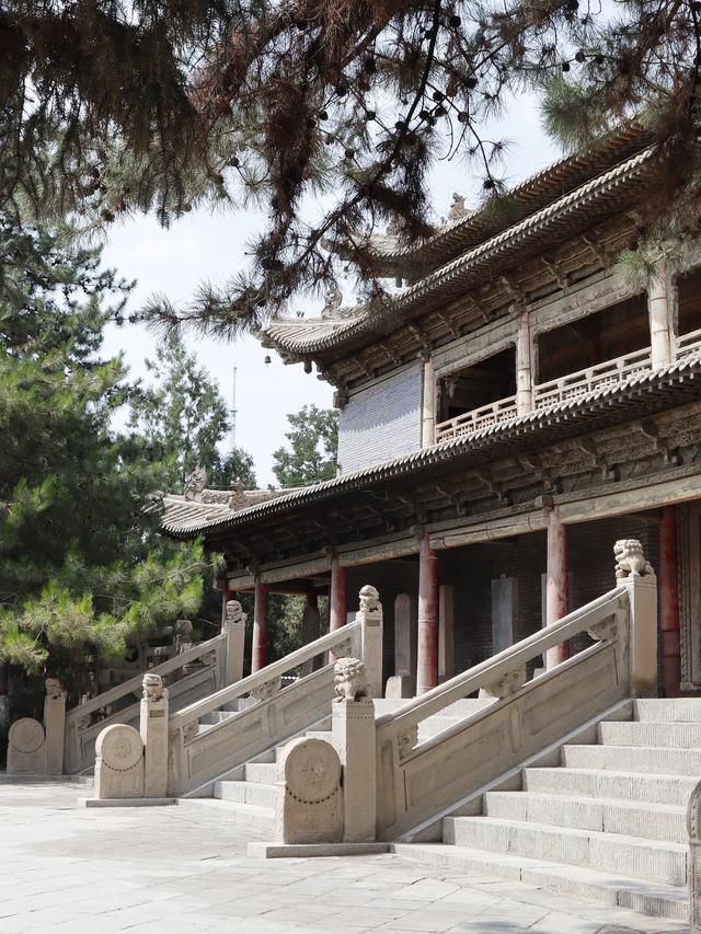 西夏皇家寺庙，35米绝美卧佛，国内仅存900年保留完好