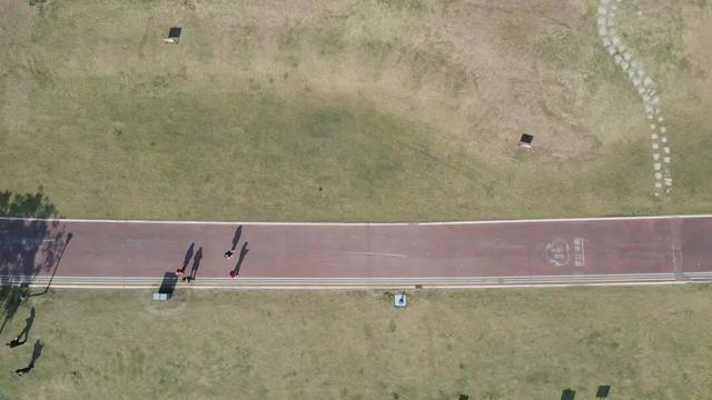 冬日暖阳下的“小美满”，藏在金堂这片草坪上！