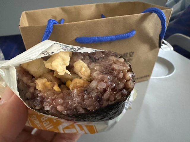 南航的飞机餐“降本”太狠