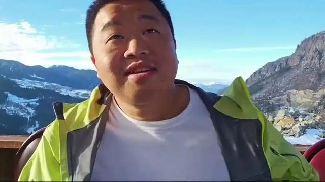 又一个祸从口出，自曝年收入过亿！千万网红“蓝战非”全平台被禁