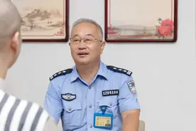 跨越光阴的师者对话｜聆听新老民警的“育人故事”图片