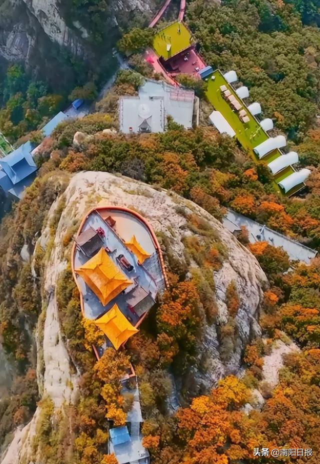 南召五朵山：邀您共赴秋日仙境之约