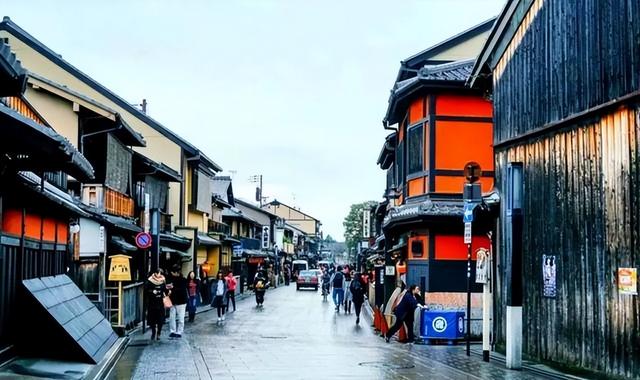 日本被踢出局？中韩当面对表，石破茂辛苦布局，被高市毁于一旦