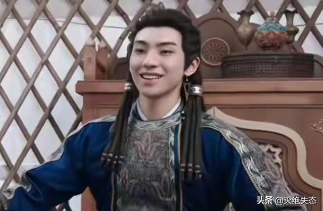 脸僵斗鸡眼，绿豆眼，长相磕碜却演“绝世美男”，到底谁给的自信