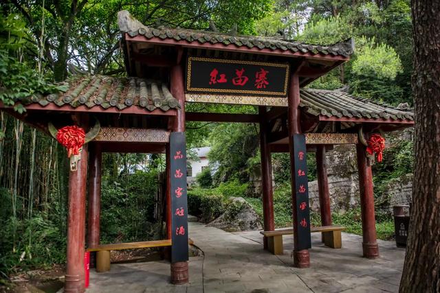 万盛石林,大自然的奇幻之旅