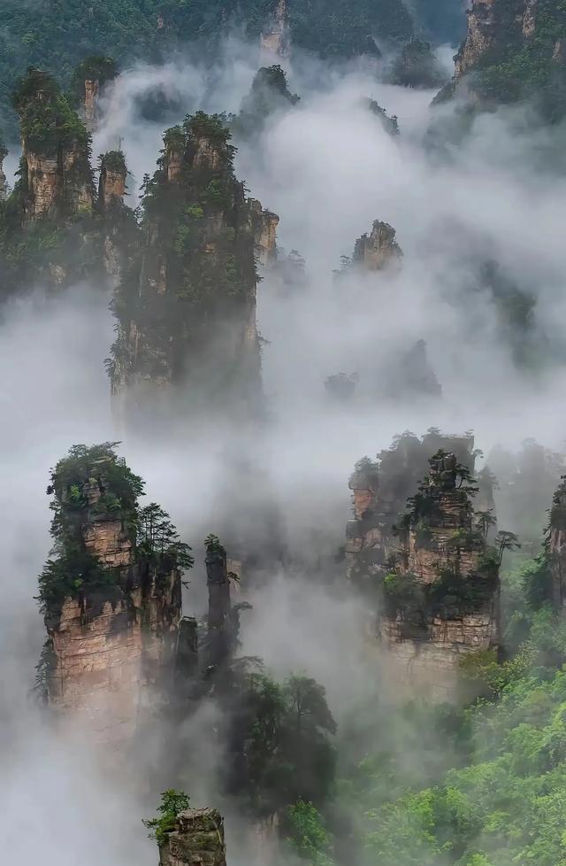 重磅揭秘！中国最美五大峰林，张家界仅排第2，你最钟情哪一座？