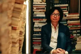 许知远：挨打后，老实了图片