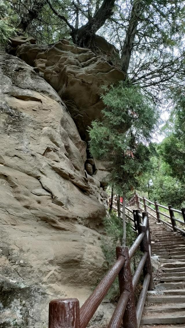 登武帝山