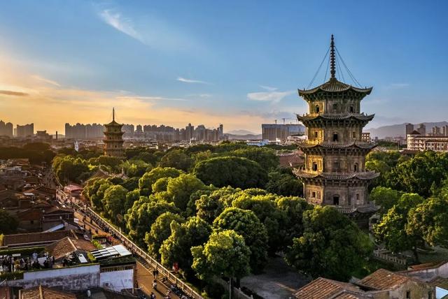 反向过冬“封神榜”！这10个城市温暖又好玩