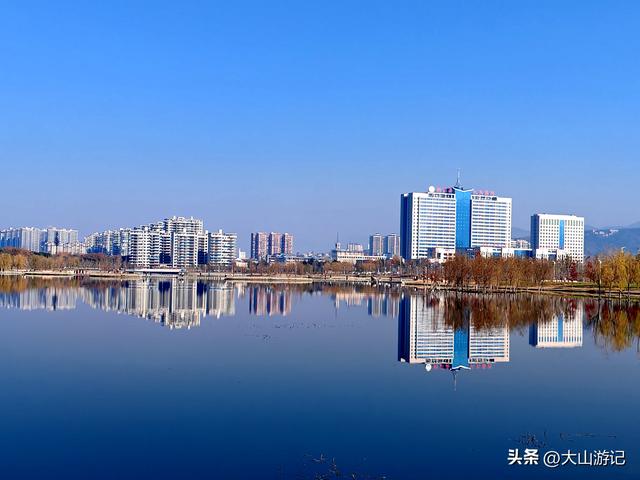 淅川南部水城：水天一色，天空之镜， 水上云梯