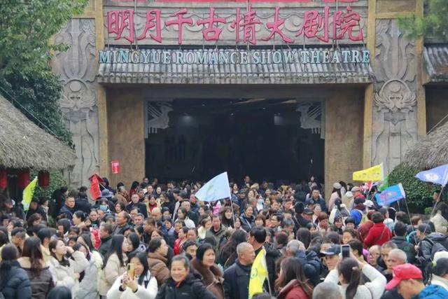 人气爆棚！明月山冬日旅游旺季太热闹了！