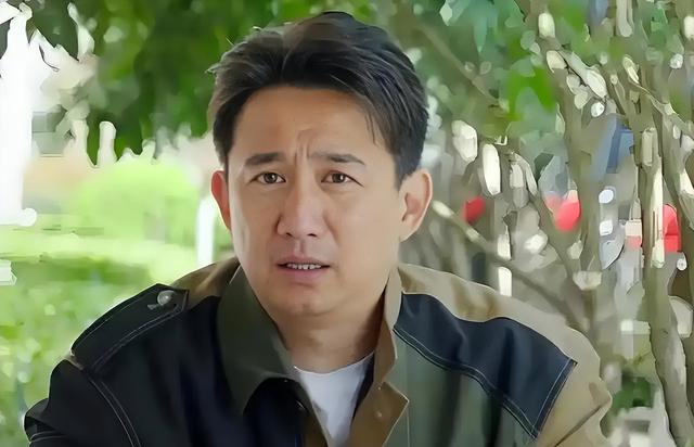 明明演技一般，却被捧成“老戏骨”，这八位演员终于现出原型了？