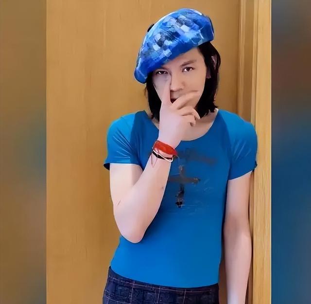 美男变大姨？又一明星步入苏有朋后尘，这些男星的畸形审美太离谱