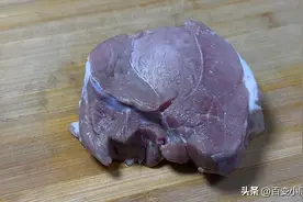 炒猪肉时，瘦肉发柴咬不动，教你一招，就像豆腐滑嫩，太香了图片