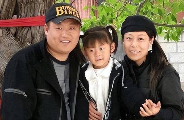 赵本山没想到，爱徒宋晓峰因为女儿闺蜜的爆料	，体面被撕得粉碎！