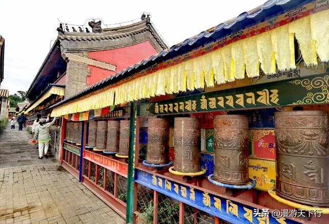 锡林浩特的两座寺院让我长见识了，佛教博大精深