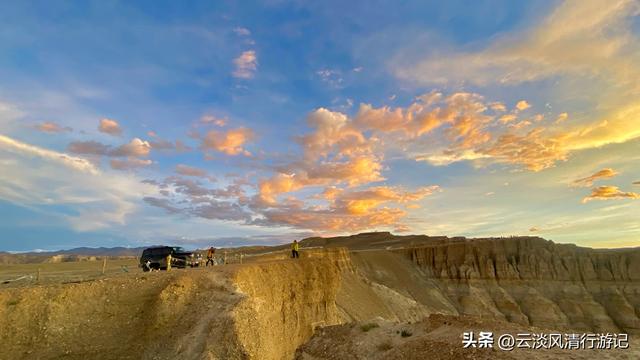 玛琅峡谷，札达土林最佳观赏点之一，有绝佳的日出日落和星空银河