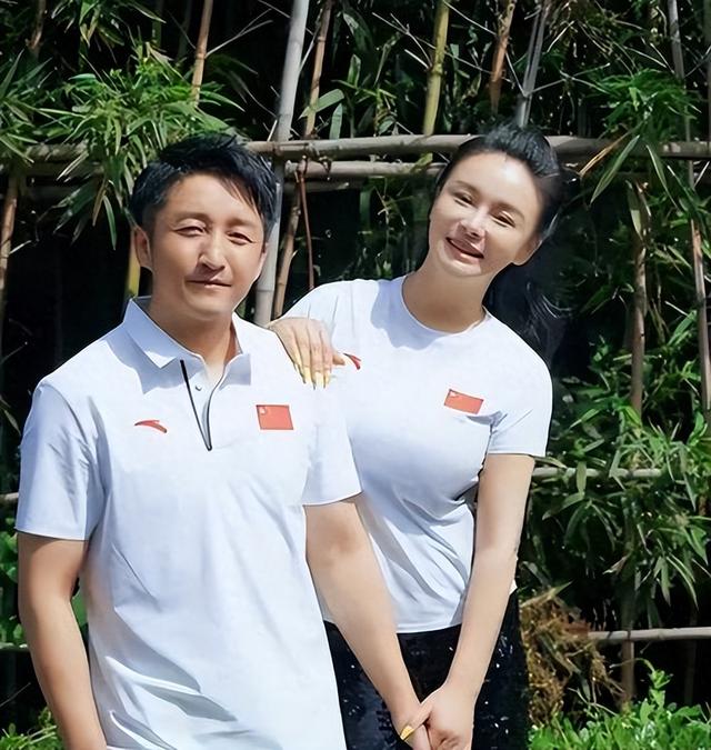 里子面子都没了！赔光2亿后	，妻子深夜亲手撕下邹市明最后的体面