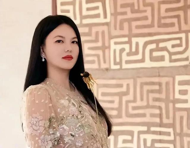 公开出镜两天后	，李湘传坏消息，这回无涉释永信和让她怀二胎的人