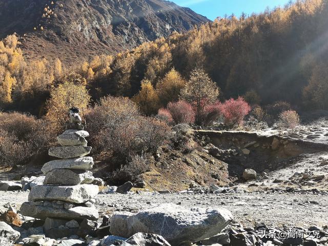 #阿坝头条#理小路，有人称之为川西的独库公路