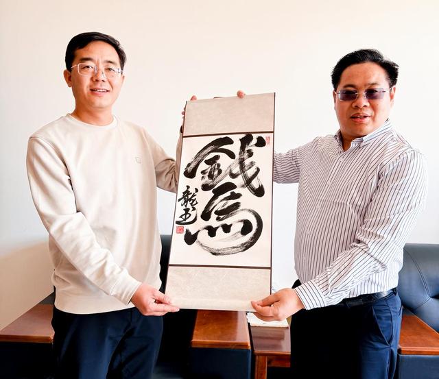 著名文化学者张龙携李云辉、闫伟一行探访神木 以文赋能塞上文旅