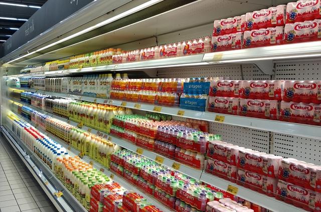 日本饮料巨头：年赚中国65亿，用汉字伪装，被误认成是中国品牌