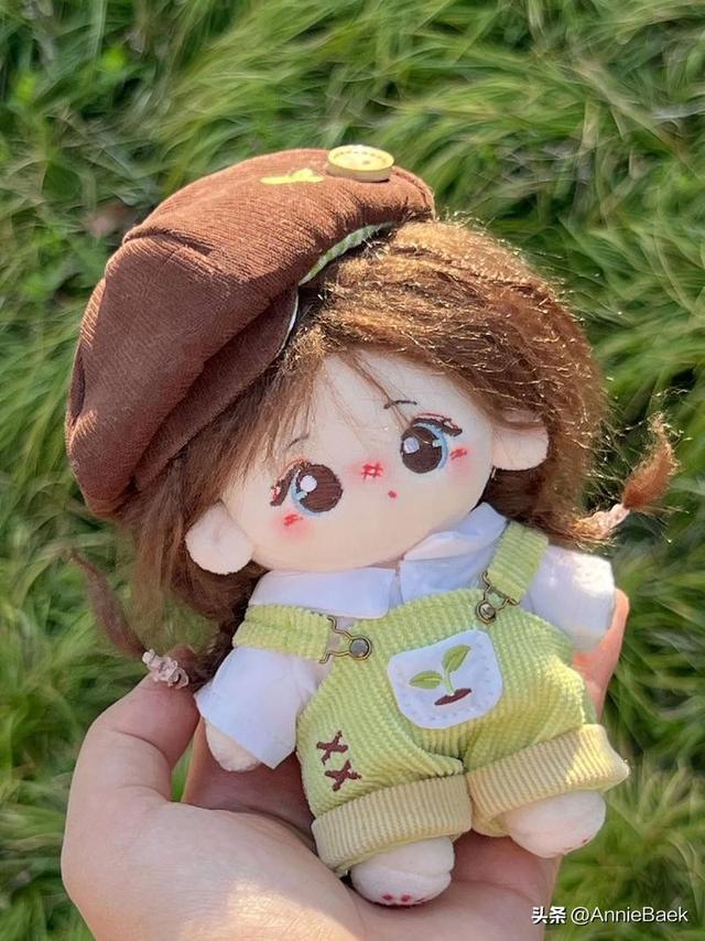 爱的供养：火出圈的“棉花娃娃”为什么能让年轻人如此痴迷？