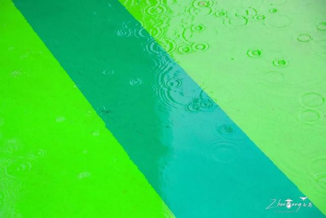 夏日午后，雨景里的云隙微风——