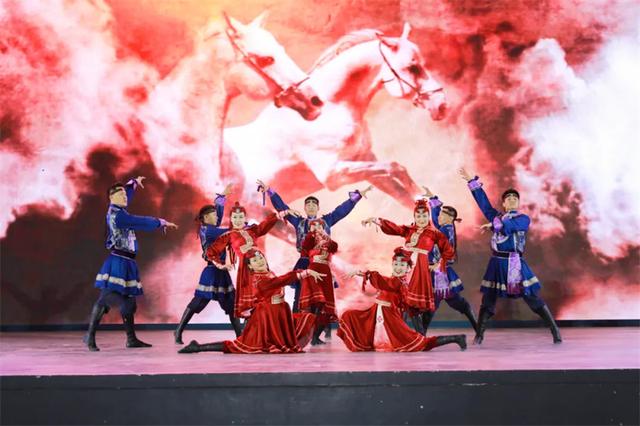 2025“五彩红柳·魅力额济纳”文化旅游系列活动启动