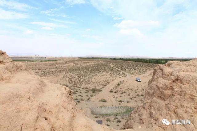 乌海市虽然年轻，但却有国内少见的秦长城，太不起眼让人不敢相信