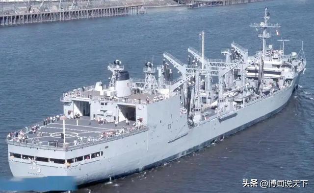 菲律宾海警飞机闯入我国黄岩岛领空	，结果被072登陆舰队锁定驱逐