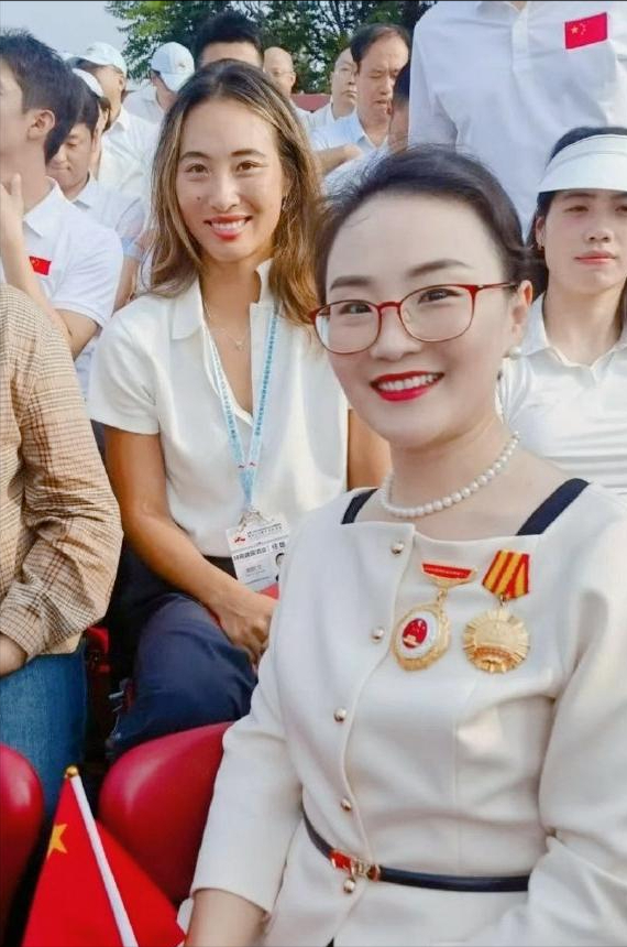 一场阅兵暴露江湖地位！陈梦、苏炳添都已到场，全红婵罕见缺席