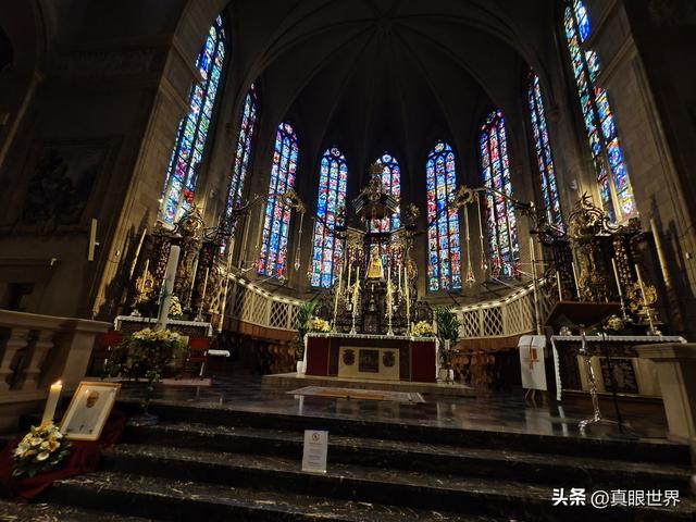 感受欧洲10：欧洲 “口袋国家”：袖珍得能一脚来回进出国