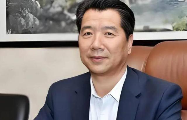 国家出手抓的4位首富	，罪行太恶劣，坑惨老百姓，个个不值得原谅