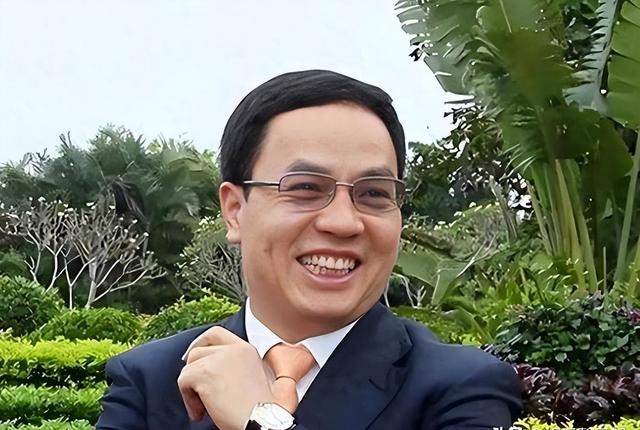 国家出手6位首富被抓！罪名全曝光，坑惨老百姓，真是太招人恨了