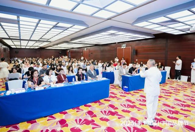 石岩：母亲，是我永远无法超越的巅峰，更是我一生的信仰