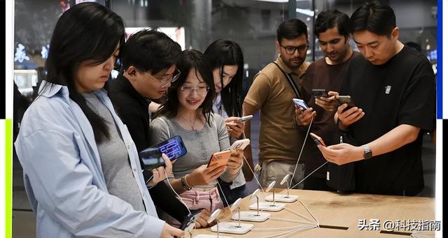 橙色Max加价800，蓝色Pro狂降199！iPhone 17卖的不是手机是玄学？