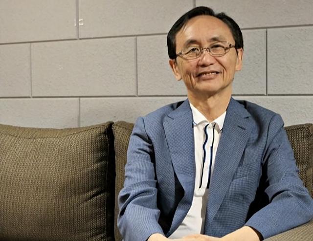 看完阅兵返台后，77岁洪秀柱将有麻烦，吴子嘉断言：她要被关起来