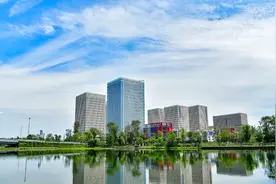 园区“提质”、县域“跃升”、民企“开挂”……成都2025年是在下一盘什么棋？图片