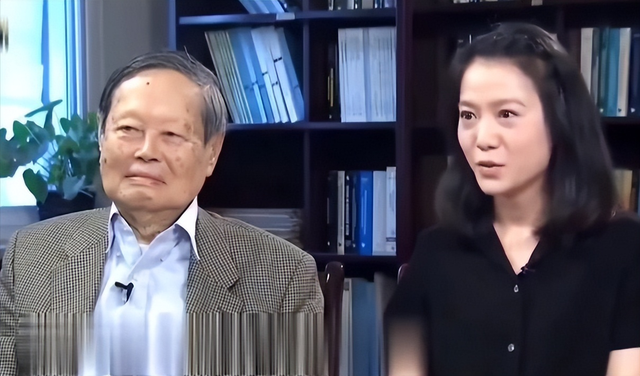 人走茶凉！杨振宁去世5天，老夫少妻的残酷现实就体现的淋漓尽致