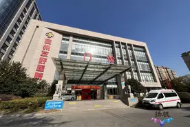 车祸后，他向护士手写感谢信图片