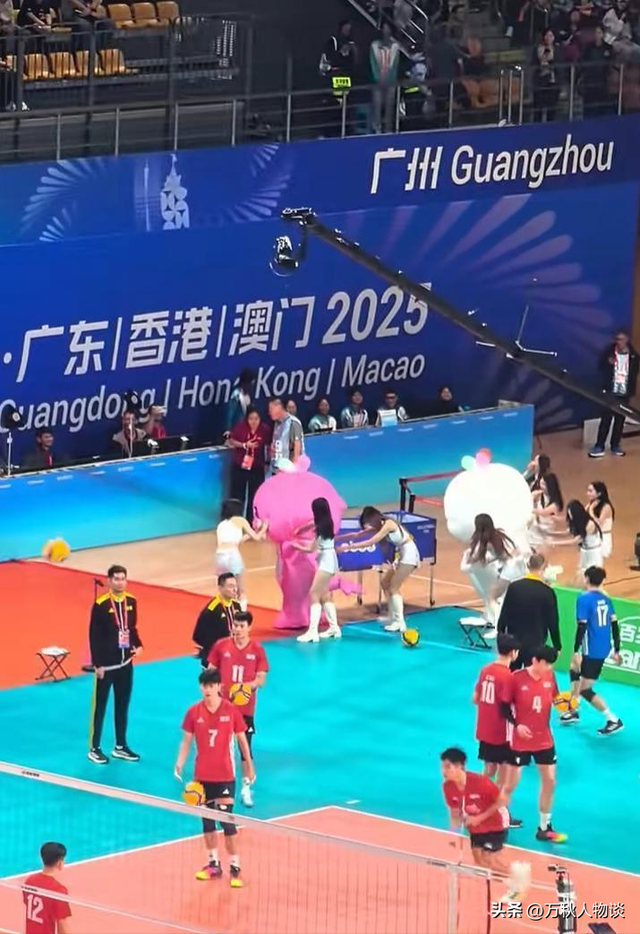 没了爱国心，再富也难站稳	，全运会汇聚三大家族，唯独李嘉诚缺席