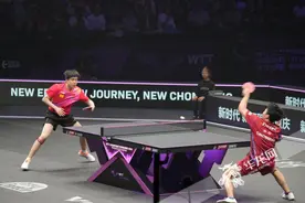 “重庆球迷非常热情”“想吃火锅和小面”王楚钦WTT重庆冠军赛首秀获胜图片