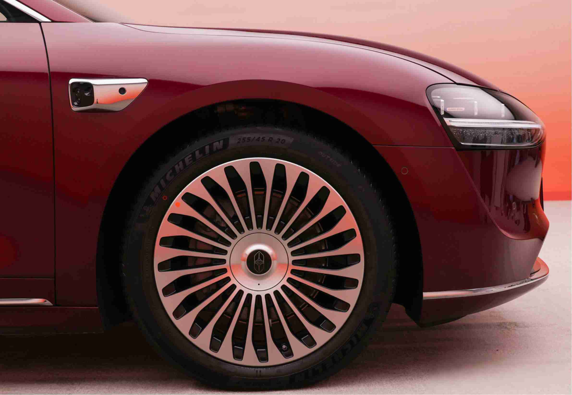 享界S9新款 华为乾崑ADS4 毫米波雷达_享界